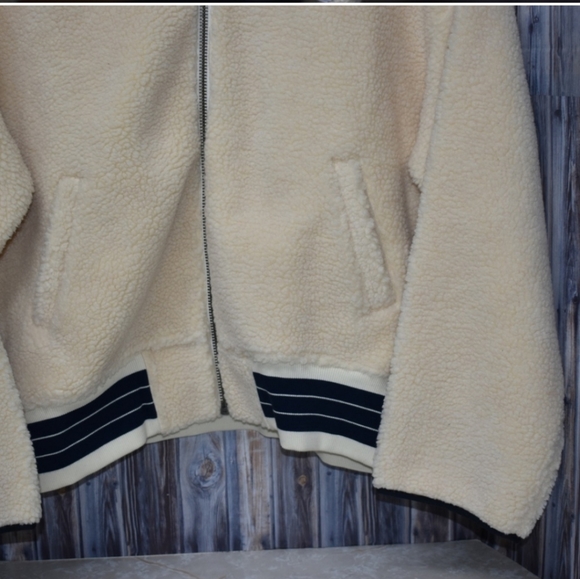 - Madewell Sherpa Varsity Bomber Jacket - Picture 5 of 9